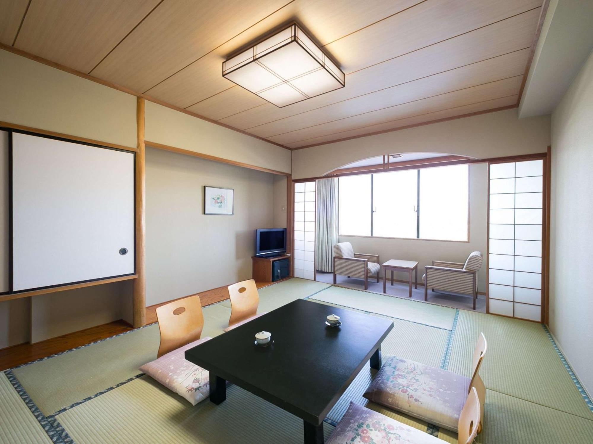 Grand Mercure Yatsugatake Resort & Spa Hokuto  Exterior foto